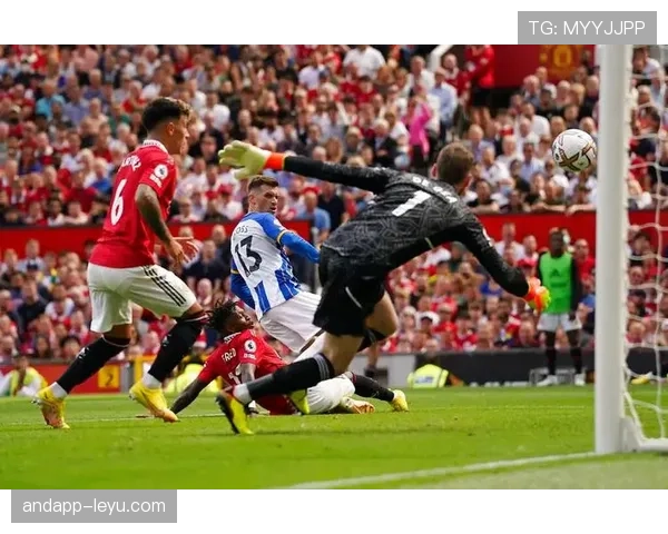 曼联防线坚如磐石，强势表现剑指冠军