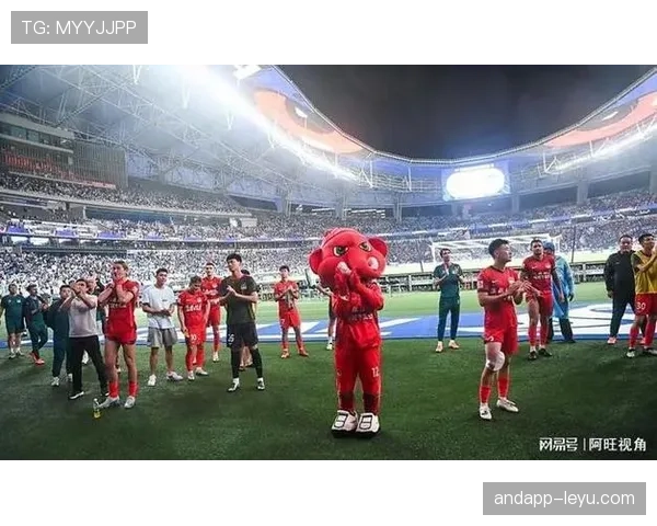 中超激战精彩纷呈:关键进球与高光时刻引爆全场 中超激战精彩纷呈:关键进球与高光时刻引爆全场