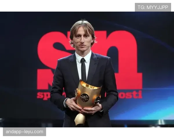 莫德里奇率克罗地亚创世界杯佳绩，传奇表现引全球瞩目