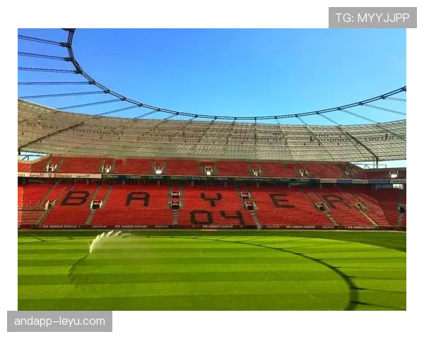 拜耳竞技场见证球队顽强斗志,状态回暖全力冲击德甲佳绩