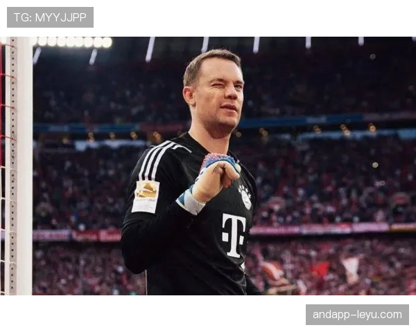 诺伊尔在高强度比赛中的表现分析与战术调整的关键因素探索 诺伊尔在高强度比赛中的表现分析与战术调整的关键因素探索